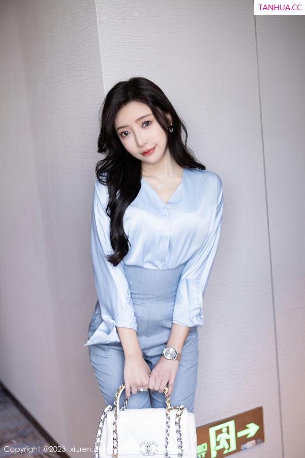 王馨瑶  [XiuRen]高清写真图 2023.07.21 No.7123 王馨瑶yanni 无内肉丝第2张图片